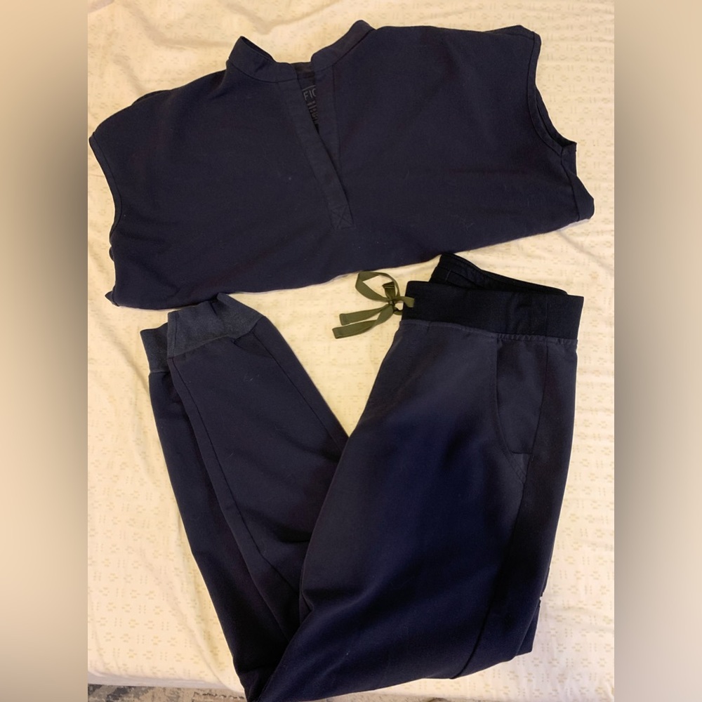 Small Figs- Quiet Navy Scrub Set
